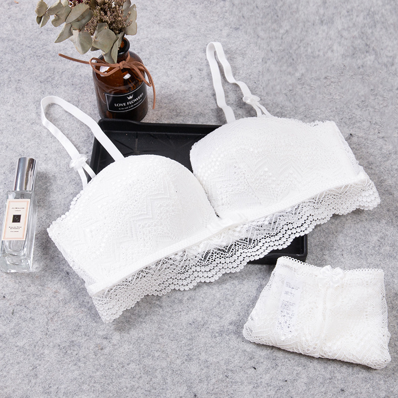 bras sets women's brick and stone lace bra set without steel ring, Red;black
bras sets women's brick and stone lace bra set without steel ring, Red;black