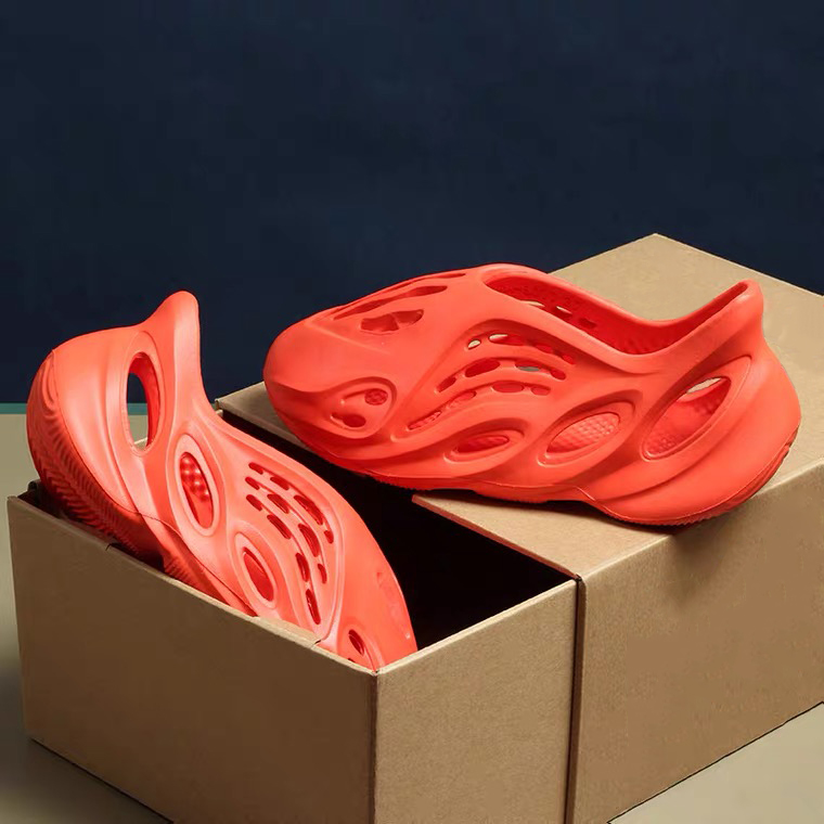 2022 Slide Men Women Sandals Slippers Core Bone Earth Brown Pure Desert Sand Foam Runner Triple White Black Outdoor
2022 Slide Men Women Sandals Slippers Core Bone Earth Brown Pure Desert Sand Foam Runner Triple White Black Outdoor