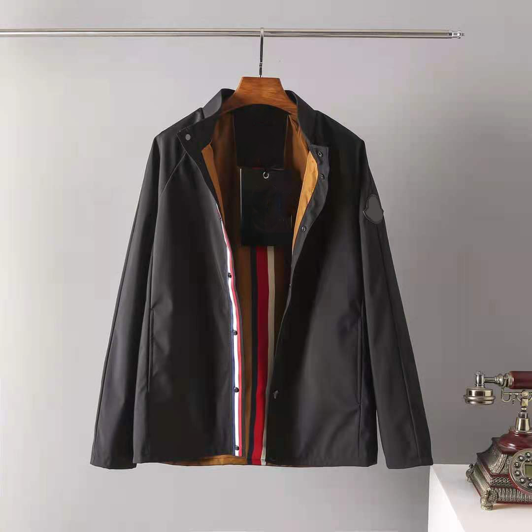 designer Monclair mens jackets Bomber Brand Monclaires jacket Designers Men Clothing Europe and American style coat Fashion hombre Casual Street coats 001001, Supplement (not shipped separately)
designer Monclair mens jackets Bomber Brand Monclaires jacket Designers Men Clothing Europe and American style coat Fashion hombre Casual Street coats 001001, Supplement (not shipped separately)