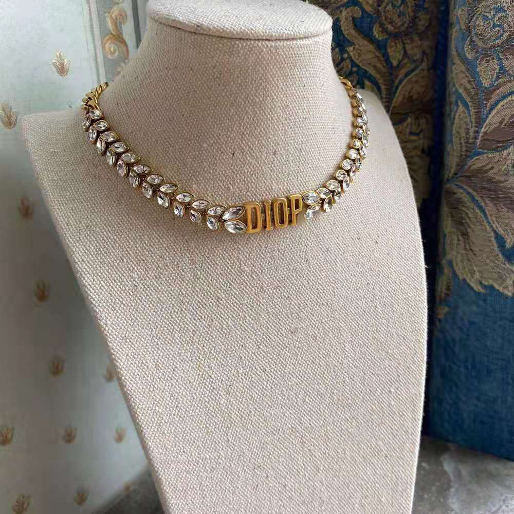 Fashionable Vintage Style Wheat Ear Choker Necklace For Women Set Have Zirconia Letters Cd With Original Packaging, Golden;silver
Fashionable Vintage Style Wheat Ear Choker Necklace For Women Set Have Zirconia Letters Cd With Original Packaging, Golden;silver