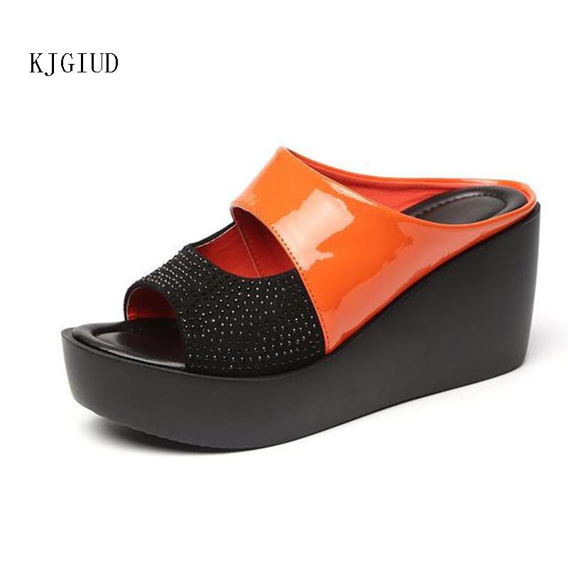 Slippers 2021 Ladies Fashion Female Summer Word Drag Slope With Non-slip Thick-soled Casual Women's Sandals Mules, Black
Slippers 2021 Ladies Fashion Female Summer Word Drag Slope With Non-slip Thick-soled Casual Women's Sandals Mules, Black
