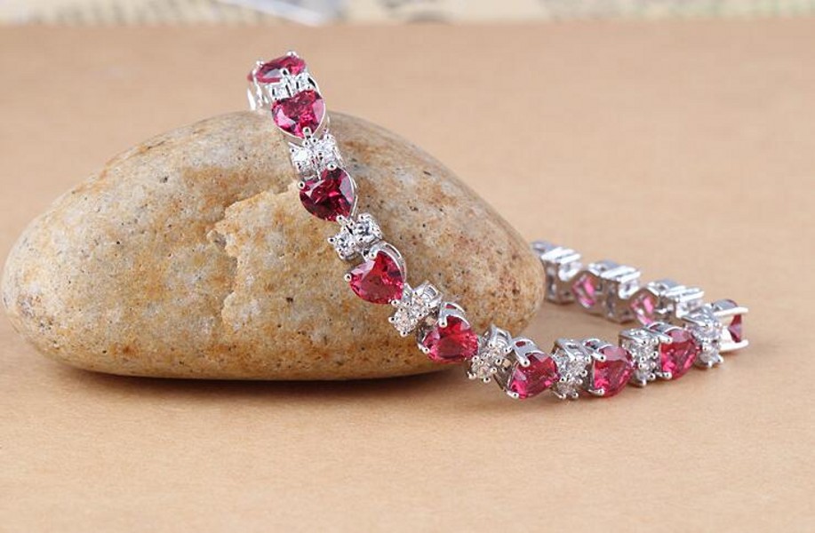 Choucong Brand Unique Luxury Jewelry 18K White Gold Fill Wedding Bracelet Muliti Color 5A Zircon CZ Diamond Gemstones Party Sapphire Heart Women Bangl