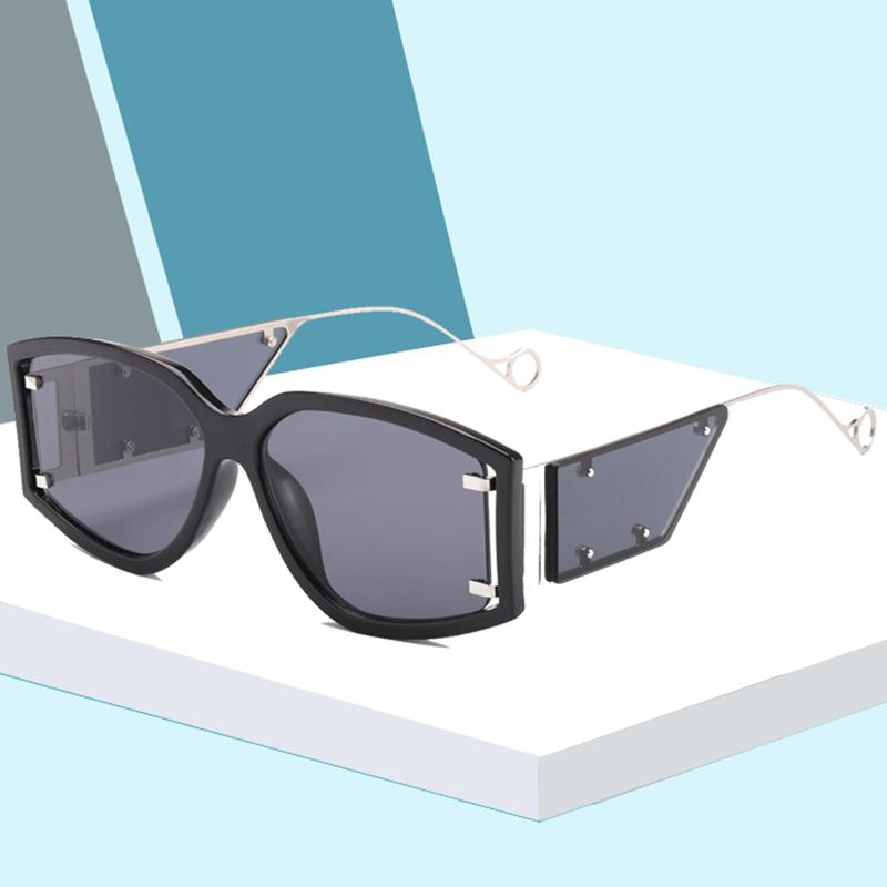 Sunglasses 2021 Retro Square Big Frame Personality Ladies Fashion Luxury Outdoor Street Shooting Glasses Men Driving Mirror
Sunglasses 2021 Retro Square Big Frame Personality Ladies Fashion Luxury Outdoor Street Shooting Glasses Men Driving Mirror