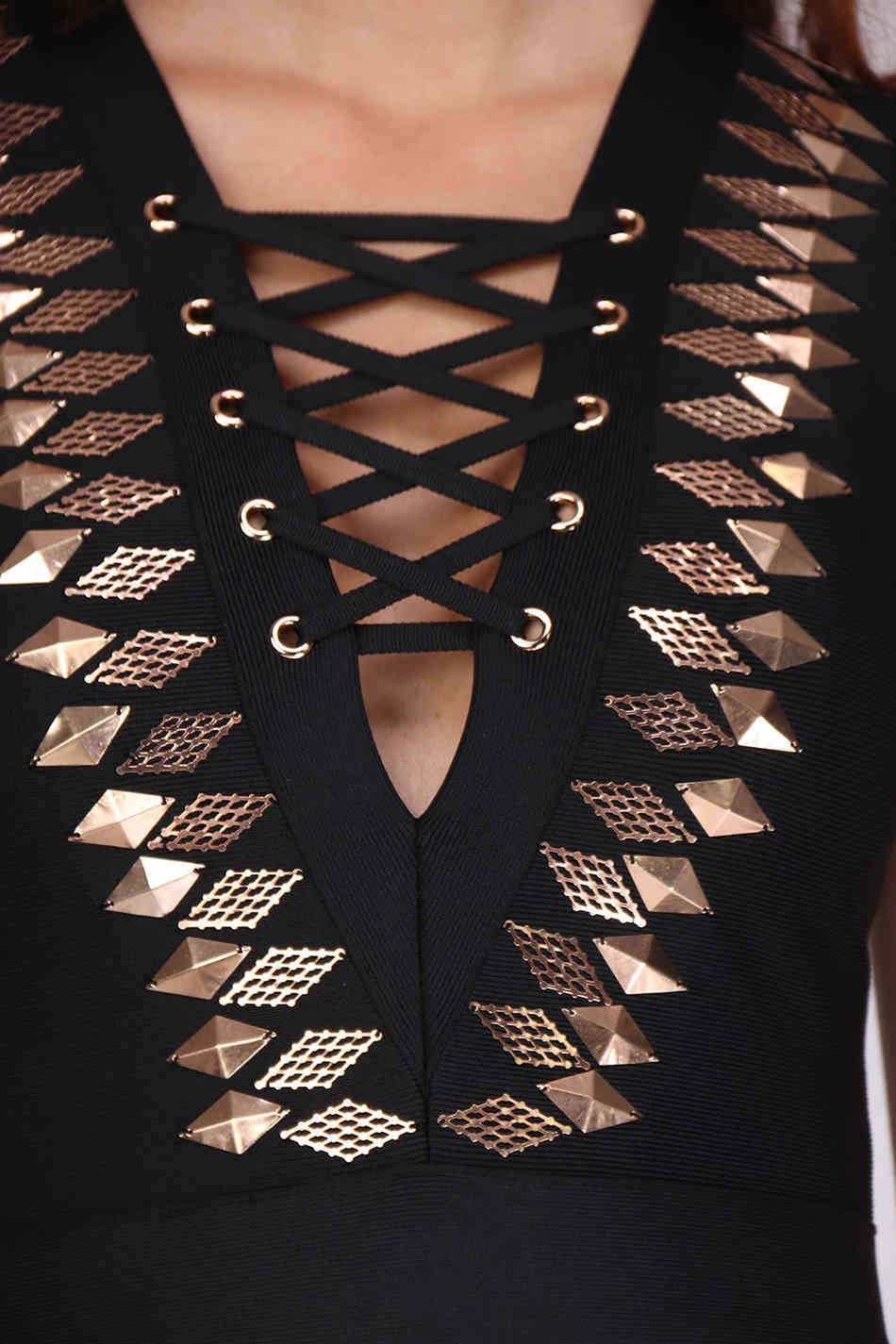 Free Women Beading Black Bandage Dress Sexy V-neck Tie Sleeveless Bodycon Club Night Party Mini Vestidos 210524