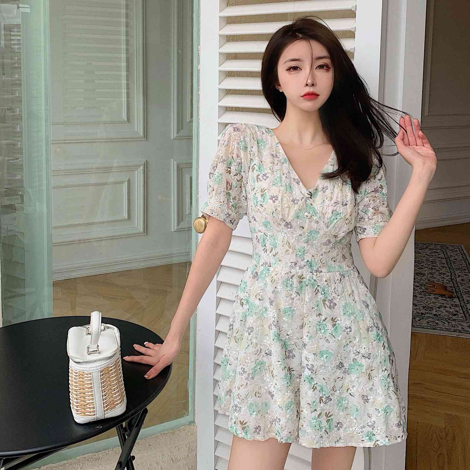 Elegant Flower Print Slim Jumpsuit Women High Waist Wide Leg Bodysuit V-Neck Short Sleeve Playsuit Summer 210519