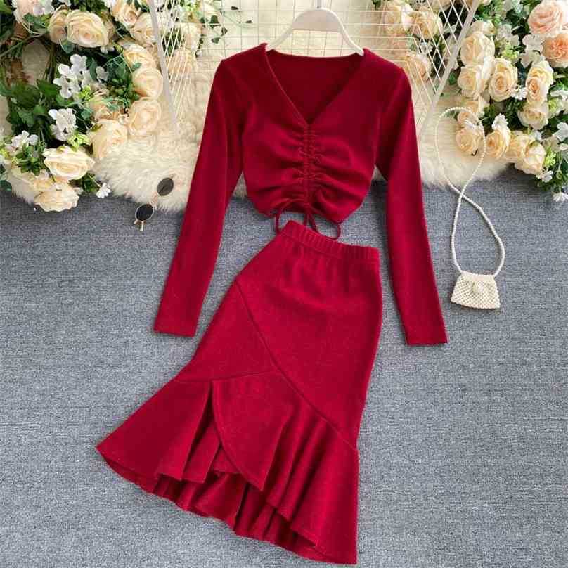 Two Piece Set Women Fashion Sexy V Neck Crop Top Shirts and Ruffles Skirts Outfits Spring Autumn 2 Pcs Suits Clothes 210525, Gray
Two Piece Set Women Fashion Sexy V Neck Crop Top Shirts and Ruffles Skirts Outfits Spring Autumn 2 Pcs Suits Clothes 210525, Gray