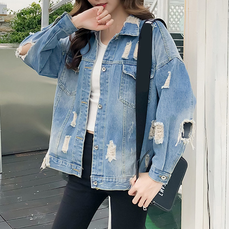 Vintage Frayed Ripped Holes Women Denim Jacket Coats Letters Printed Single Breasted Female Tops Spring Autumn Lady Jackets 210518, Light blue
Vintage Frayed Ripped Holes Women Denim Jacket Coats Letters Printed Single Breasted Female Tops Spring Autumn Lady Jackets 210518, Light blue
