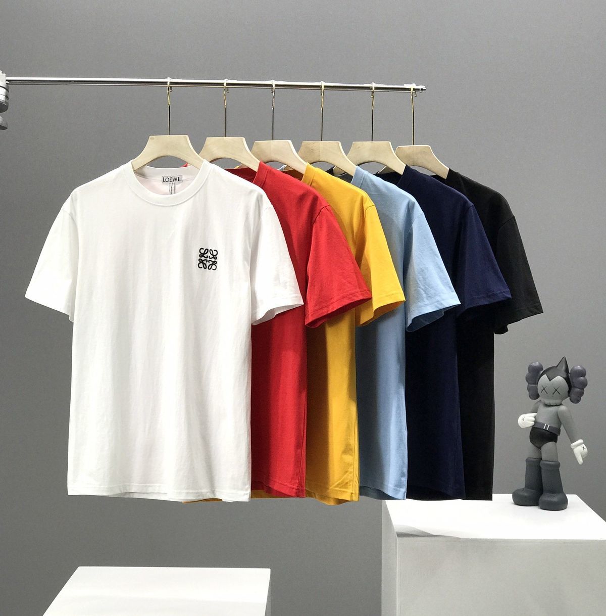 Men's cotton half-sleeved t-shirt round neck simple logo embroidery short-sleeved T-shirt, As pictures
Men's cotton half-sleeved t-shirt round neck simple logo embroidery short-sleeved T-shirt, As pictures