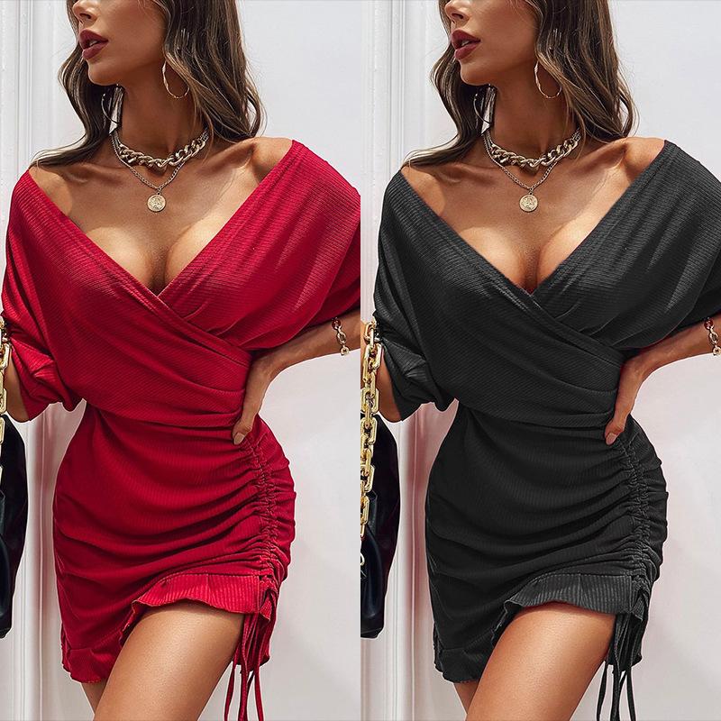 Casual Dresses Autumn And Winter Solid Color Sexy V-neck Pleated Long-sleeved Dress Women, Black
Casual Dresses Autumn And Winter Solid Color Sexy V-neck Pleated Long-sleeved Dress Women, Black