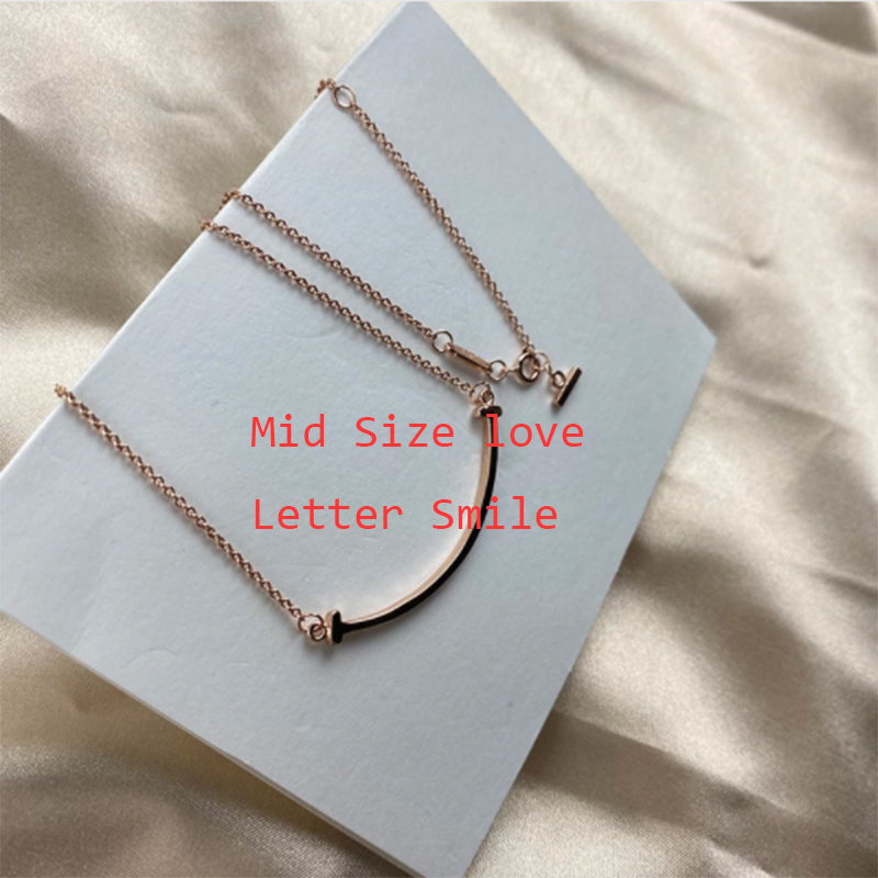 Blue gift box 925 Silver designer women mens Smile Pendant pendants Necklace diamond Necklaces Fashion Jewelry Clavicle Chain T si273Z
Blue gift box 925 Silver designer women mens Smile Pendant pendants Necklace diamond Necklaces Fashion Jewelry Clavicle Chain T si273Z