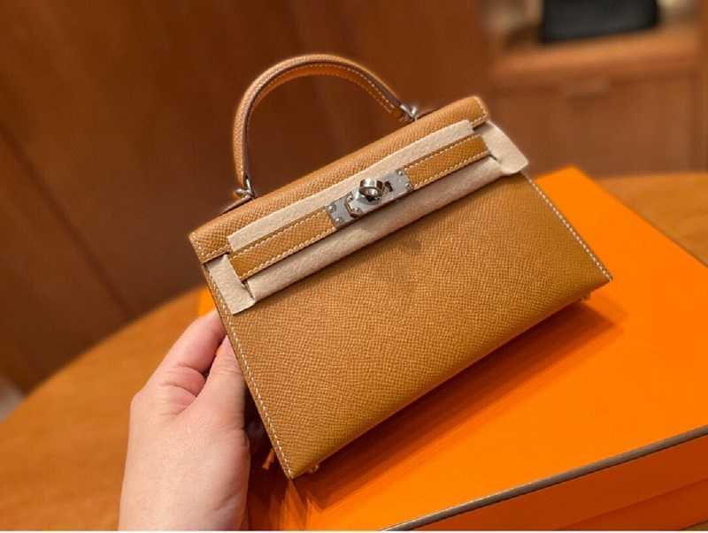 Luxurys Designer Handbags Honey Sewn Hand Wax Thread 2021 Fashion Leather Second Generation Kellys Mini Women's Herme Bag Portable One Bb
Luxurys Designer Handbags Honey Sewn Hand Wax Thread 2021 Fashion Leather Second Generation Kellys Mini Women's Herme Bag Portable One Bb