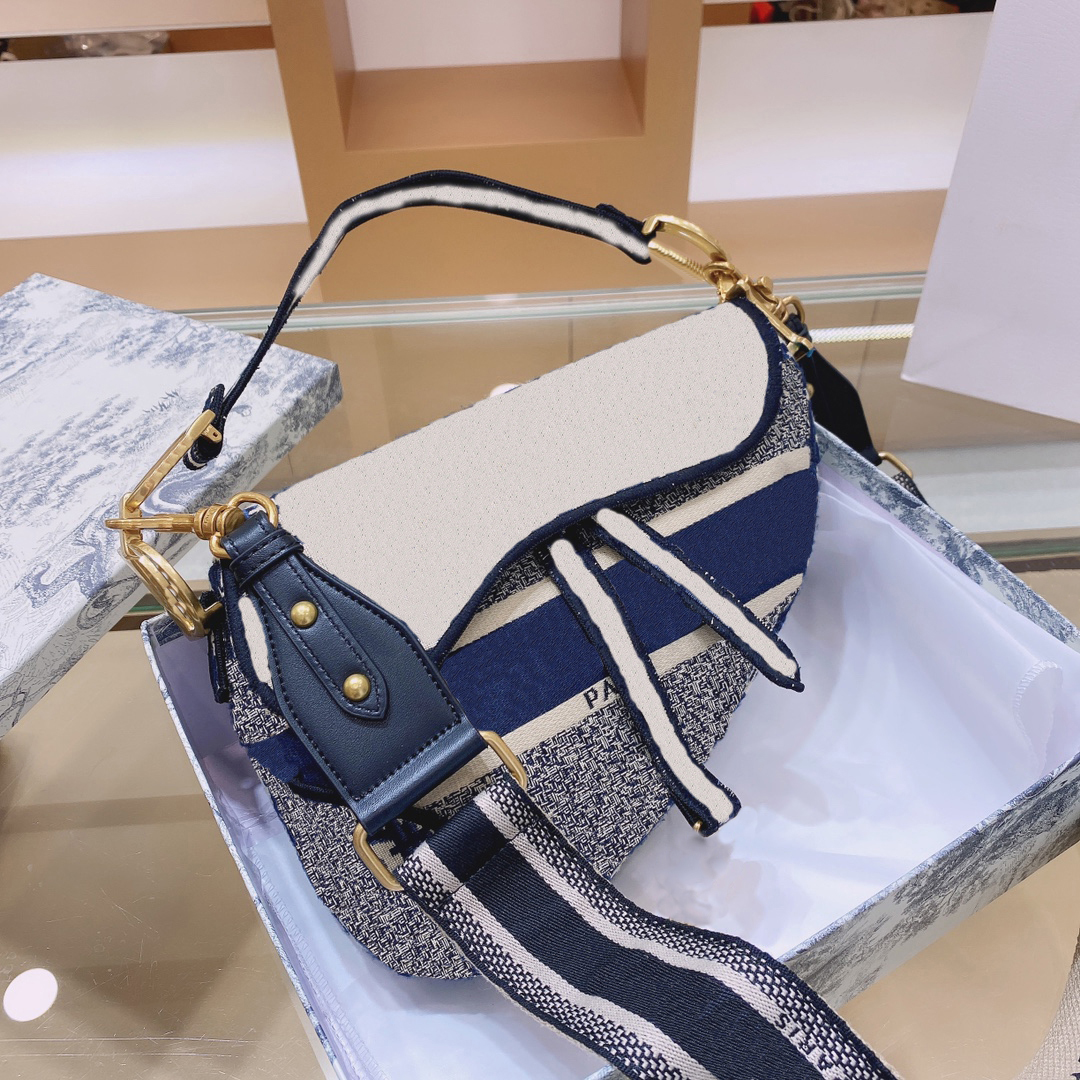 Classic Style Waist Bags For Women Letter Embroidery Crossbody Canvas Saddle Bag Strap Shoulder Bags Luxury Design Black and Blue