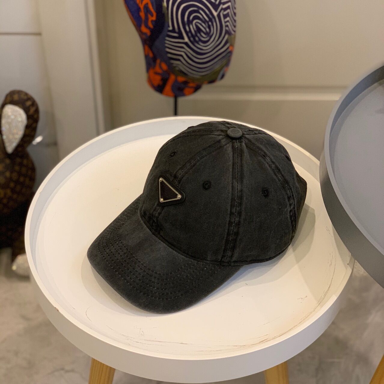 2021 trendy men baseball cap black white hip hop designers caps hats mens summer fashion designer cappelli firmati, Blue;gray
2021 trendy men baseball cap black white hip hop designers caps hats mens summer fashion designer cappelli firmati, Blue;gray