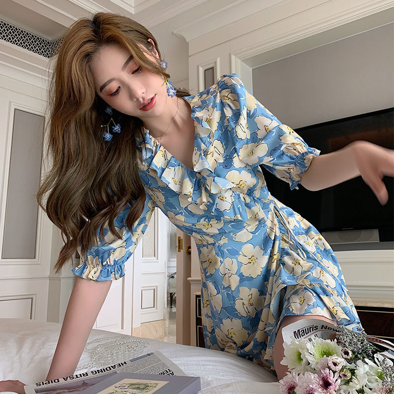 Korean Style Short Sleeve Elegant Floral Dress Women V-neck Printed Dress Sweet Beach Dress for Females Casual Summer Chic 210521