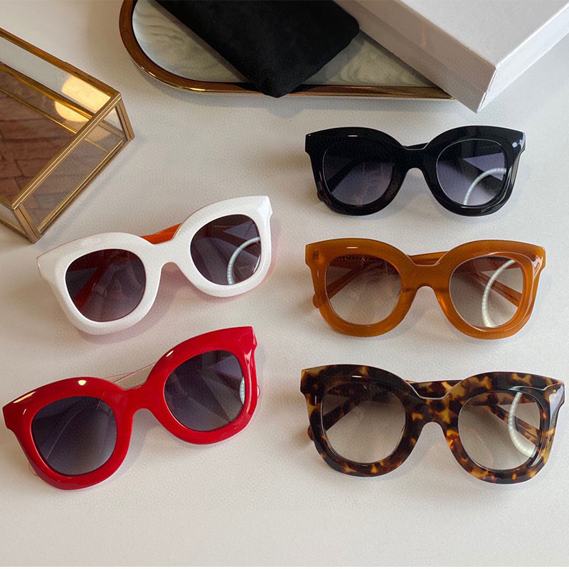 womens Beach Sunglasses 41093S Special Thick Plate Frame for Fashion Party, Five Colors Optional Three-dimensional Cutting, Super Good-looking UV400 High Quality
womens Beach Sunglasses 41093S Special Thick Plate Frame for Fashion Party, Five Colors Optional Three-dimensional Cutting, Super Good-looking UV400 High Quality