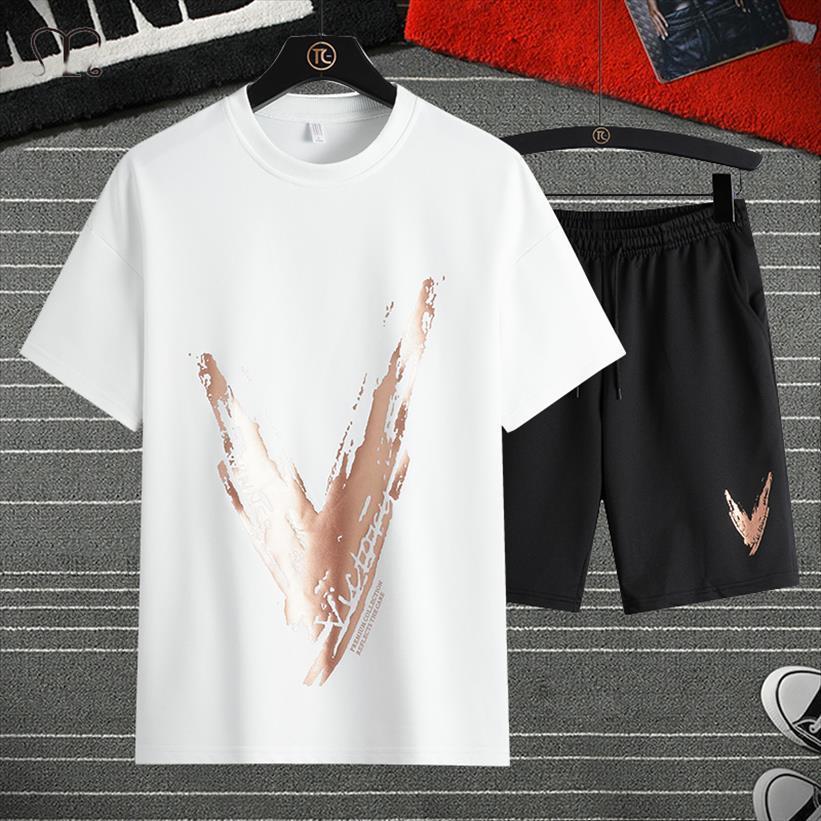 summer t shirt set two men tracksuit pieces sportswear suit sports fitness printed short sleeve male plus size, Gray
summer t shirt set two men tracksuit pieces sportswear suit sports fitness printed short sleeve male plus size, Gray