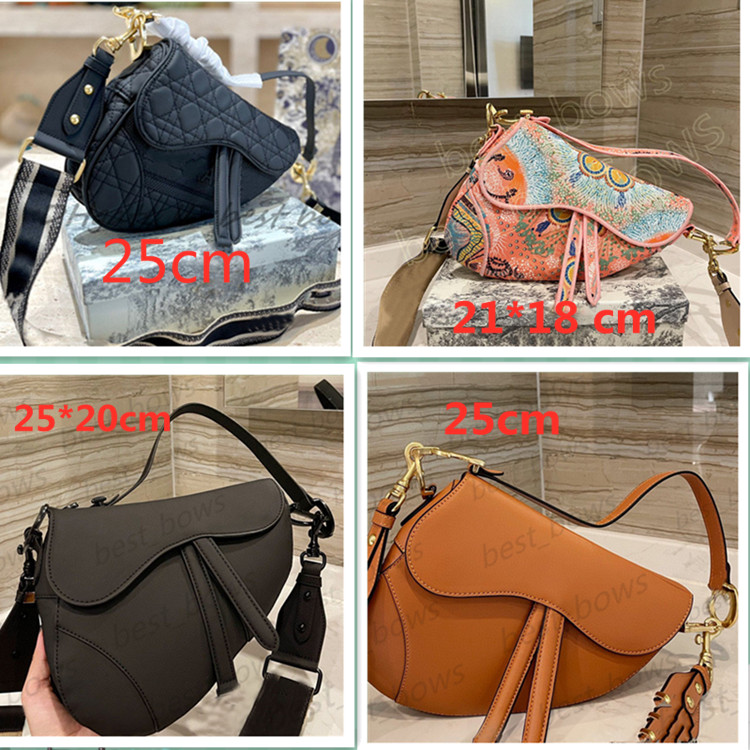 TOP Luxurys designers high Quality Ladies Saddle bag 2022 Classic Women Crossbody handbag Fashion clutch handbags mother shoulder bags embroidery brand artwork, No bags
TOP Luxurys designers high Quality Ladies Saddle bag 2022 Classic Women Crossbody handbag Fashion clutch handbags mother shoulder bags embroidery brand artwork, No bags