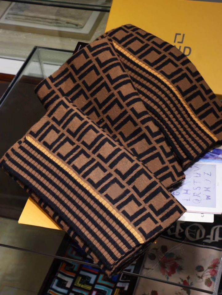 2022 Yellow scarf designer Cashmere high-end soft thick classic print men's and women's top quality fashion scarf RTXHXRH
2022 Yellow scarf designer Cashmere high-end soft thick classic print men's and women's top quality fashion scarf RTXHXRH