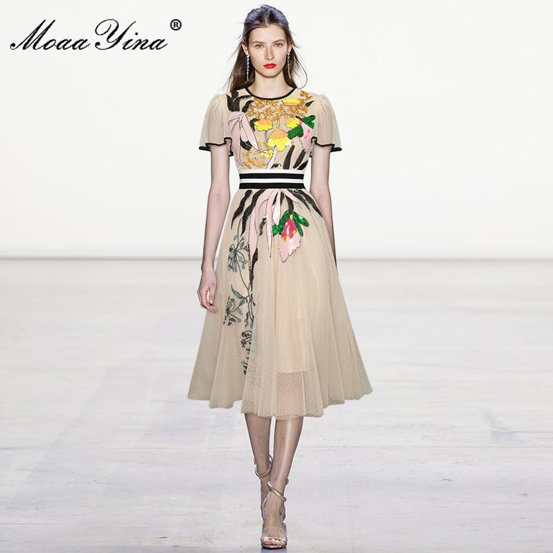 Fashion Runway Summer Vintage Party Dress Women Short sleeve Elastic waist Sequins Embroidered Mesh Midi 210524