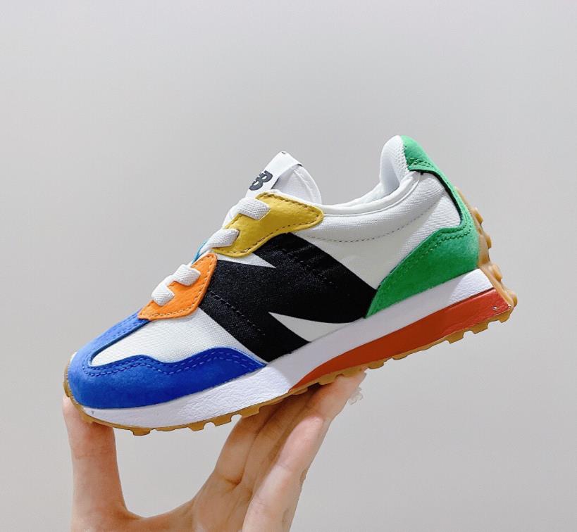 8colors Athletic & Outdoor Kids shoes for Boy Girls leather sneakers 3M reflective black white velvet Thick-soled flat Height Increasing children casual size 27-38, Extra shipping
8colors Athletic & Outdoor Kids shoes for Boy Girls leather sneakers 3M reflective black white velvet Thick-soled flat Height Increasing children casual size 27-38, Extra shipping