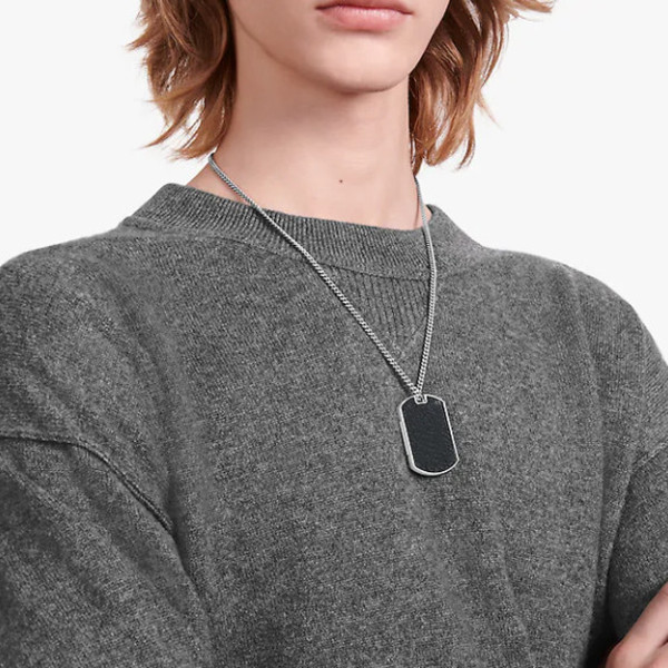 Mens Luxury designer Necklace for women fashion jewelry stainless steel silver gold personal letter pendant Hip Hop Party chain necklaces men trendy dog tag
Mens Luxury designer Necklace for women fashion jewelry stainless steel silver gold personal letter pendant Hip Hop Party chain necklaces men trendy dog tag