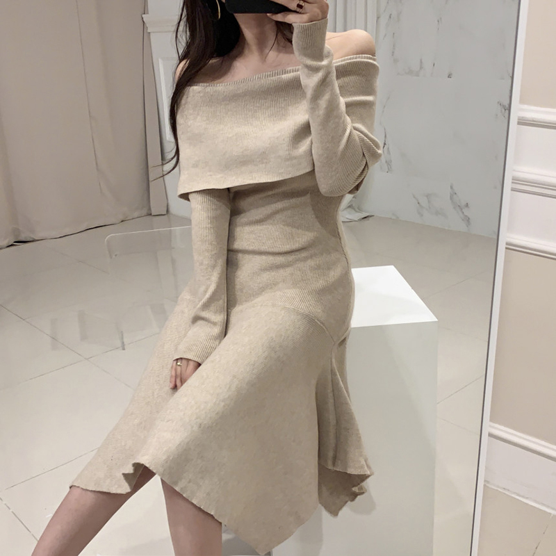 Women Autumn Sexy Slash Neck Long Sleeve Ruffle Hem Sweater Dress Slim Waist Irregular Elastic Knitted Dresses 210506