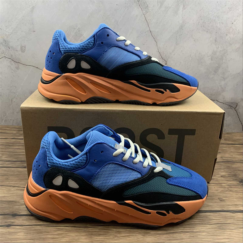 2021 kanye 700 outdoor running shoes mens trainers cream bright blue jogging sports sneakers ship with box
2021 kanye 700 outdoor running shoes mens trainers cream bright blue jogging sports sneakers ship with box