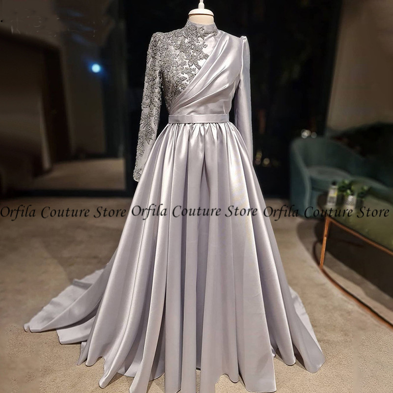 Evening Dresses High Neck Long Sleeve Beaded Embroidery Silver Satin Dubai Women Muslim Formal Prom Party Gowns