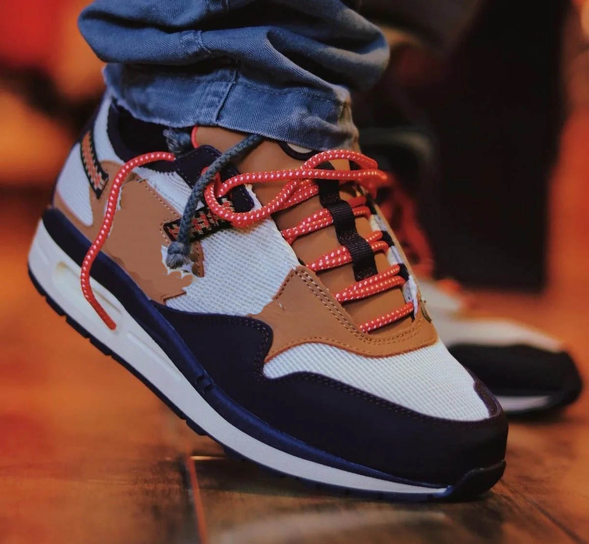 2021 Exclusive Travis Scotts x Max 1 Cactus Jack Running Shoes Suede Lemon Drop Baroque Brown Wheat Chile Red With Box
2021 Exclusive Travis Scotts x Max 1 Cactus Jack Running Shoes Suede Lemon Drop Baroque Brown Wheat Chile Red With Box