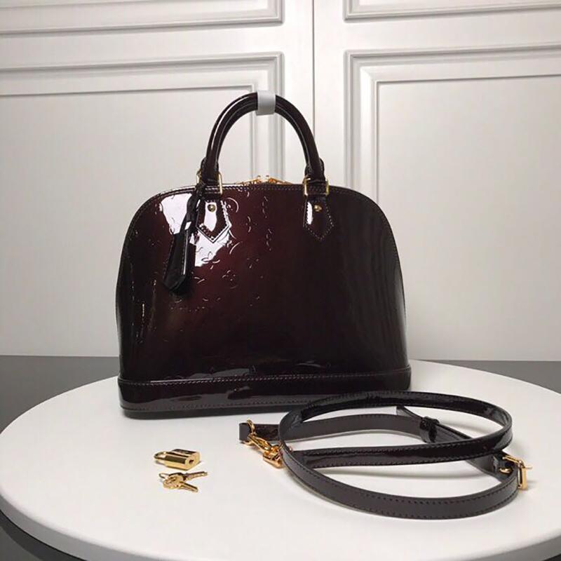 Designer Luxury Shoulder Bags Top Quality Alma Bb Fashion Women Chain Messenger Bag Leather Handbags Shell Wallet Ladies Multi Pochette Cosm
Designer Luxury Shoulder Bags Top Quality Alma Bb Fashion Women Chain Messenger Bag Leather Handbags Shell Wallet Ladies Multi Pochette Cosm