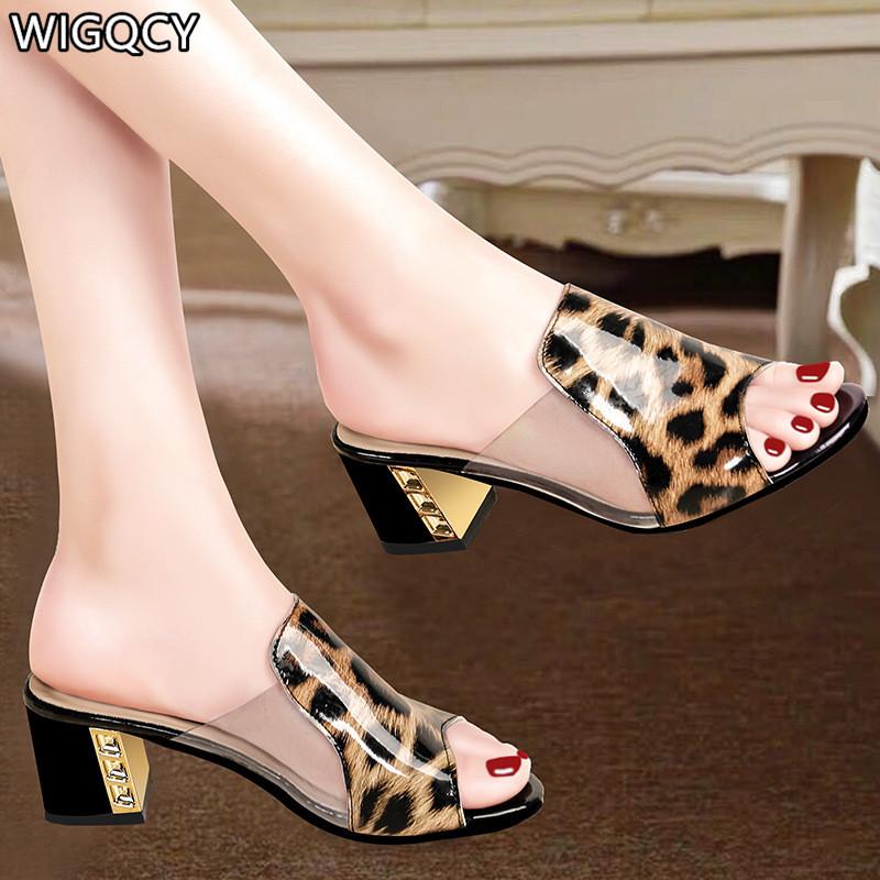 Summer Fashion Comfortable Ladies Sandals Slipper Cover Foot Color Combination Round Toe Casual Flat Beach, Black
Summer Fashion Comfortable Ladies Sandals Slipper Cover Foot Color Combination Round Toe Casual Flat Beach, Black