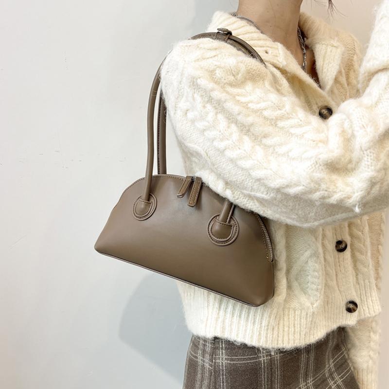 Evening Bags Retro Fashion Handbags Female Designer Shell Bag Lady Cute Luxury Shoulder Personality Brand Crossbody Satchels For Women
Evening Bags Retro Fashion Handbags Female Designer Shell Bag Lady Cute Luxury Shoulder Personality Brand Crossbody Satchels For Women