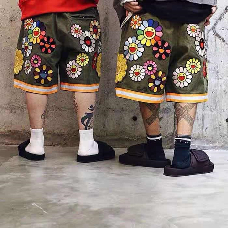 Readymade sunflower silk Indian men's heavy industry embroidery military cloth couple casual loose shorts women's fashion KRR3, Black
Readymade sunflower silk Indian men's heavy industry embroidery military cloth couple casual loose shorts women's fashion KRR3, Black
