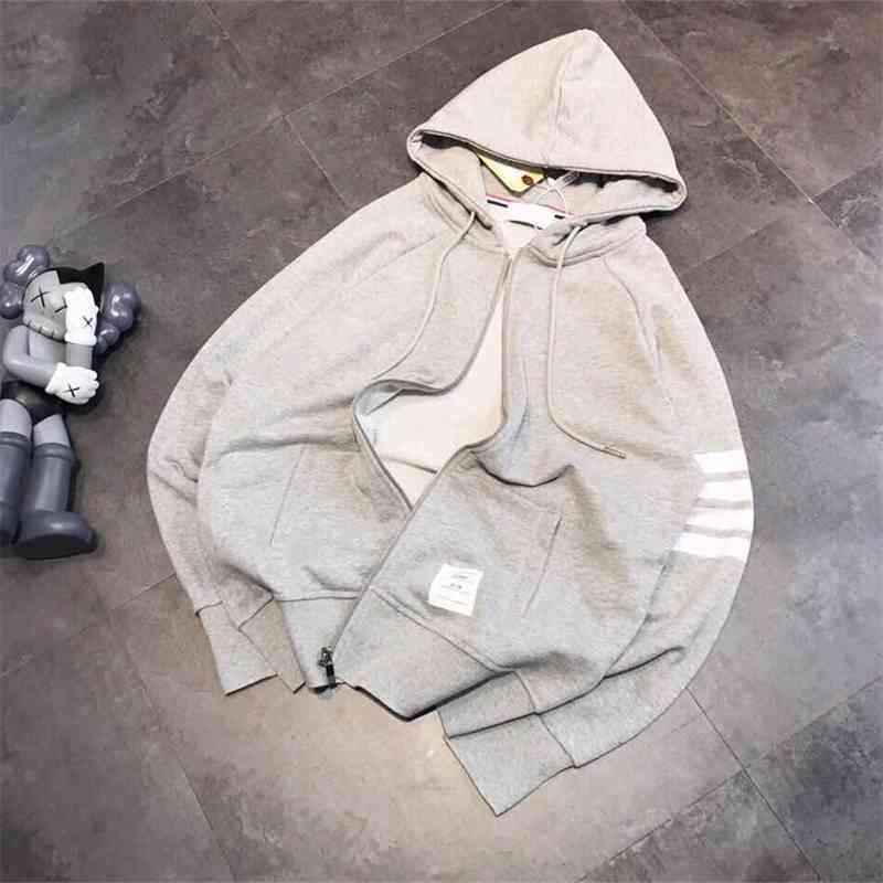 21 autumn zipper Hooded Sweater Jacket Terry Cotton couple loose TB leisure British style long sleeve Qingdao, Gray
21 autumn zipper Hooded Sweater Jacket Terry Cotton couple loose TB leisure British style long sleeve Qingdao, Gray