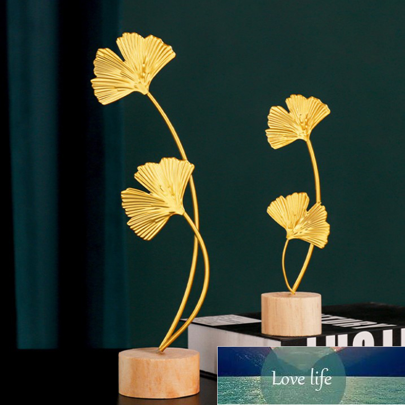 Modern home decoration office accessories for living room piecies home decor statues Leaves Statue miniature metal Ornaments Factory price expert desi