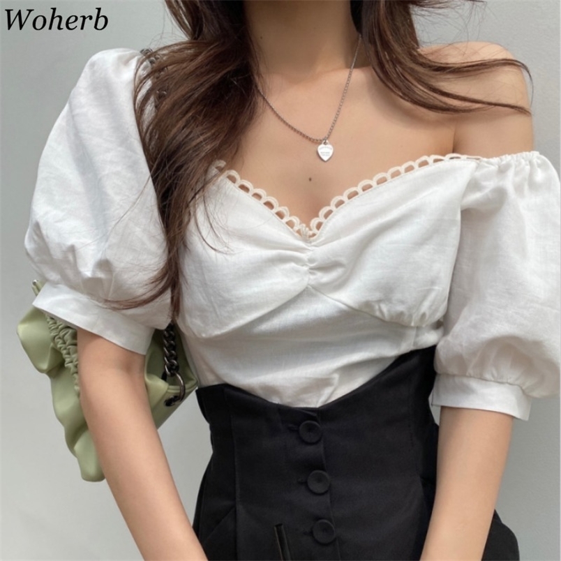 Blouse Women Sweet Lace White Blusas Female Sexy V-neck Puff Sleeve Shirts Ropa Mujer Summer Elegant Blouses Tops 210519
Blouse Women Sweet Lace White Blusas Female Sexy V-neck Puff Sleeve Shirts Ropa Mujer Summer Elegant Blouses Tops 210519