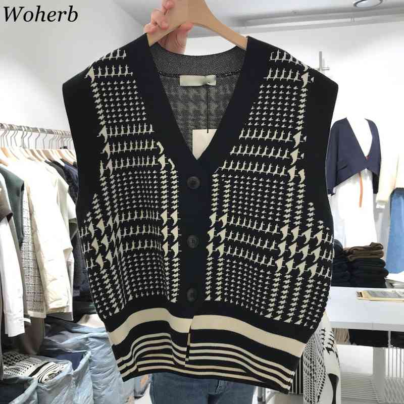Women Sweater Spring Japanese Preppy Style V Neck Loose Vests Jacquard Single Breasted Vintage Knit Waistcoat Tops 210519