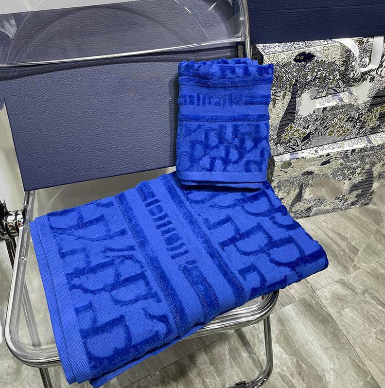 Personality Letter Towel Sets Baroque Style Soft Touch Cotton Bath Towels Luxury Quick Dry Designer Couple Two Pieces Set, As pic
Personality Letter Towel Sets Baroque Style Soft Touch Cotton Bath Towels Luxury Quick Dry Designer Couple Two Pieces Set, As pic