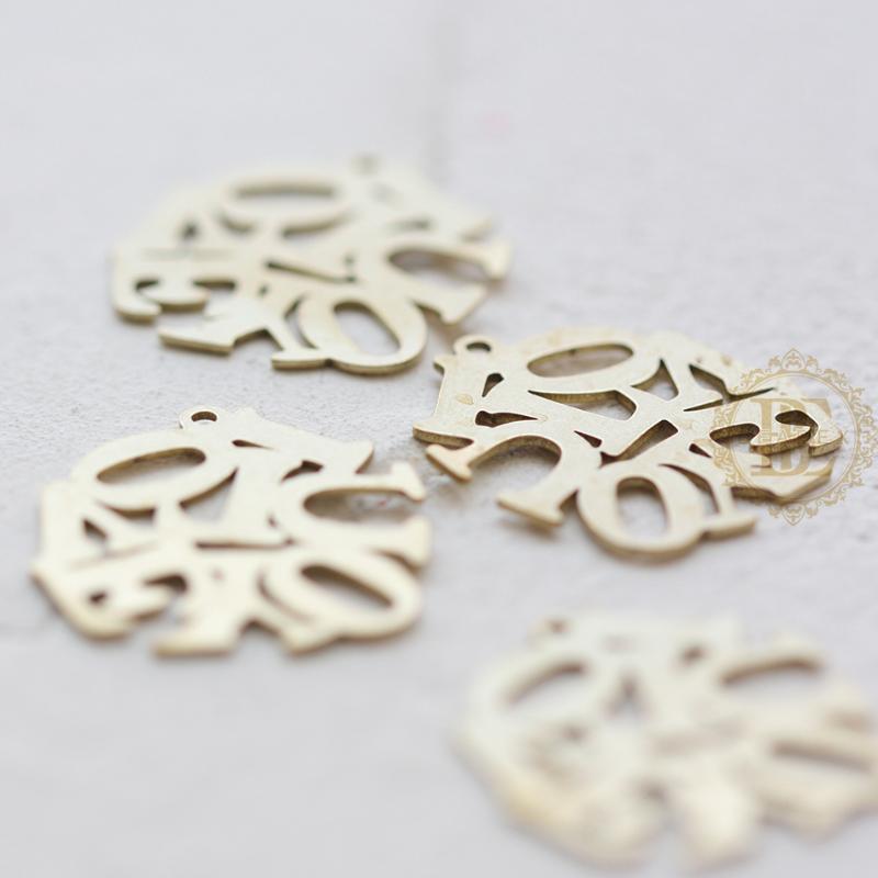 Charms 4 Pieces Solid Raw Brass Letter Charm - 22x20mm (4620C), Bronze;silver
Charms 4 Pieces Solid Raw Brass Letter Charm - 22x20mm (4620C), Bronze;silver