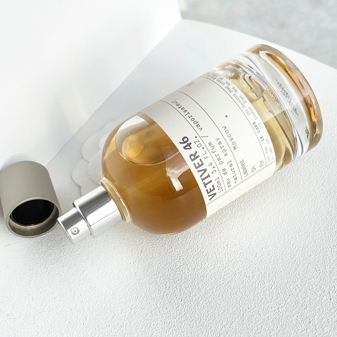 premierlash 2021 Top quality Perfume Labo ROSE 31 Santal 33 BERAMOTE 22 THE NOIR 29 vetiver 46 Natural Spray EAY DE PARFUM 100ml
premierlash 2021 Top quality Perfume Labo ROSE 31 Santal 33 BERAMOTE 22 THE NOIR 29 vetiver 46 Natural Spray EAY DE PARFUM 100ml