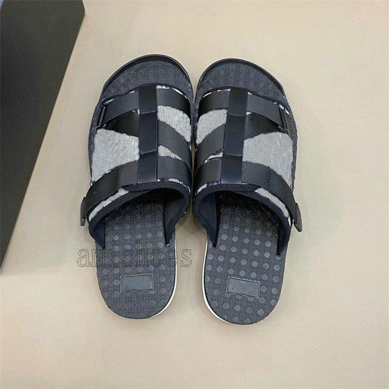 Paris Alpha Slipper for Men Oblique Jacquard Mens Sandal Slide Designer Embroidered Sandals Slippers Summer Mans Slides Loafers Italy Luxury, Black 
Paris Alpha Slipper for Men Oblique Jacquard Mens Sandal Slide Designer Embroidered Sandals Slippers Summer Mans Slides Loafers Italy Luxury, Black