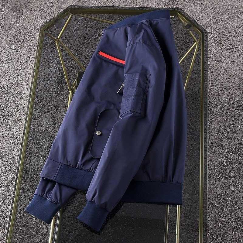 Mens Jackets Clothing Windshield jacket Europe and American style Outerwear autumn winter Keep warm letter material high quality Casual
Mens Jackets Clothing Windshield jacket Europe and American style Outerwear autumn winter Keep warm letter material high quality Casual