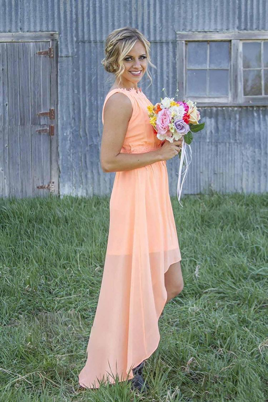 2021 Country Bridesmaid Dresses Bateau Backless High Low Chiffon Coral Mint Green Beach Maid Of Honor Dress For Wedding Party Prom Cheap Gowns