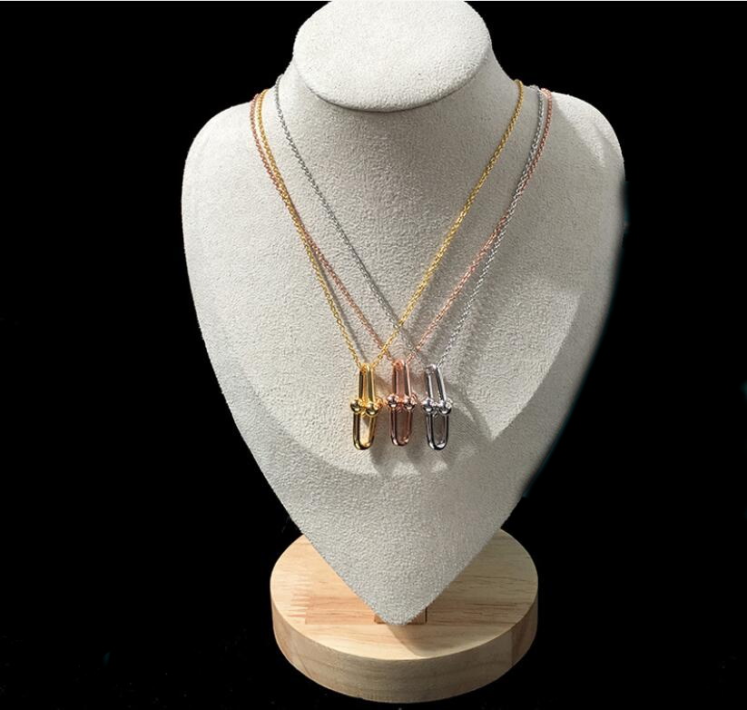 Europe America Fashion Style Necklaces Lady Women Brass Engraved Letter 18K Plated Gold Two U-shape Pendant Chain Necklace 3 Color
Europe America Fashion Style Necklaces Lady Women Brass Engraved Letter 18K Plated Gold Two U-shape Pendant Chain Necklace 3 Color
