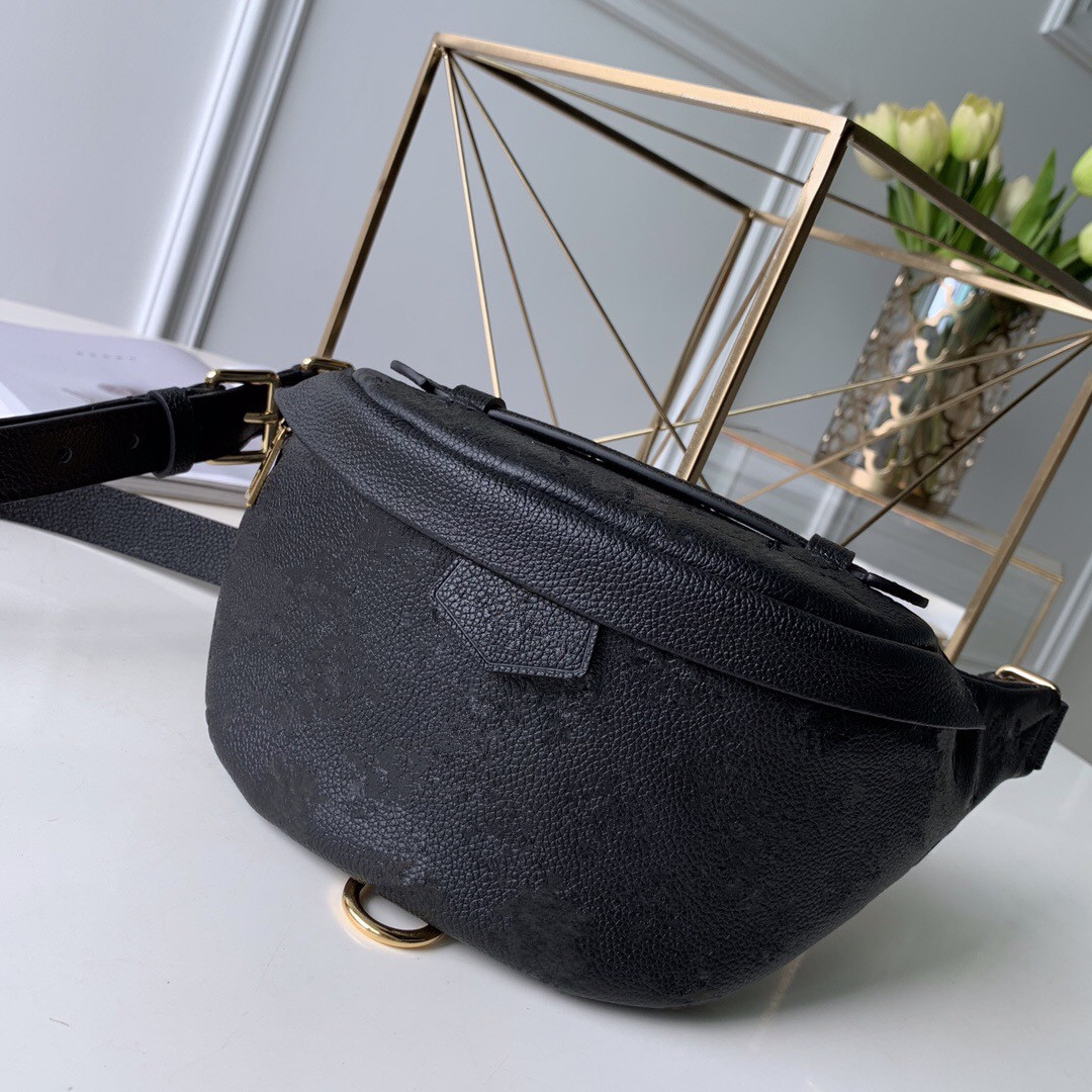 M43644 BUMBAG M55120 Genuine Leather MEN designer luxury handbags purses shopping messenger Shopping bag shoulder bag Totes Cosmetic Bag
M43644 BUMBAG M55120 Genuine Leather MEN designer luxury handbags purses shopping messenger Shopping bag shoulder bag Totes Cosmetic Bag