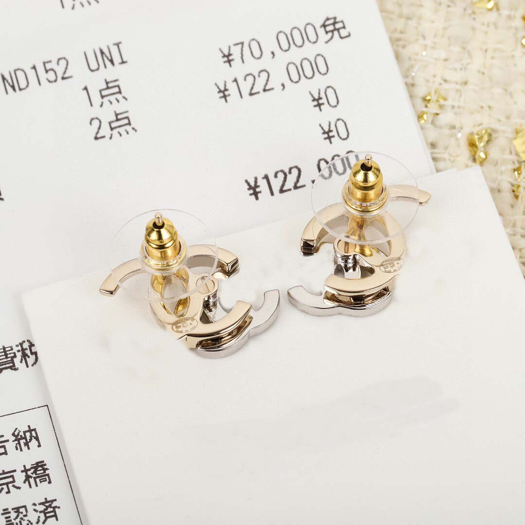 2021 Fashion style Top quality stud earring with diamond in two colors plated for women wedding jewelry gift have stamp have box PS3278
2021 Fashion style Top quality stud earring with diamond in two colors plated for women wedding jewelry gift have stamp have box PS3278