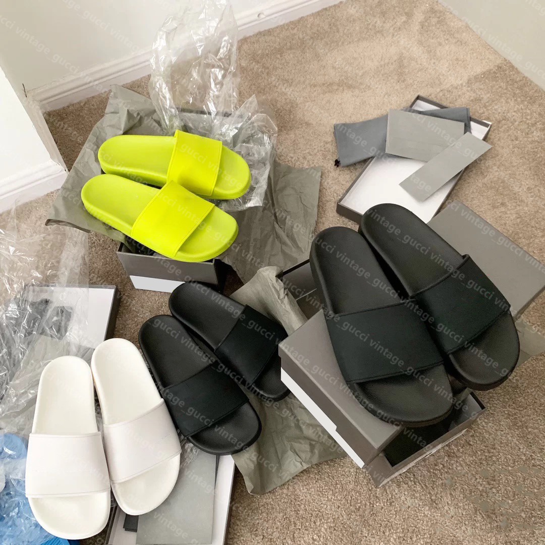 2021 Top Quality sandal Mens Womens Luxury Designers sandals Slide Summer Fashion sneakers Wide Flat Slippers Indoor Flip Flop Slides With Box Size EUR35-4, Two pairs of pure cotton socks
2021 Top Quality sandal Mens Womens Luxury Designers sandals Slide Summer Fashion sneakers Wide Flat Slippers Indoor Flip Flop Slides With Box Size EUR35-4, Two pairs of pure cotton socks