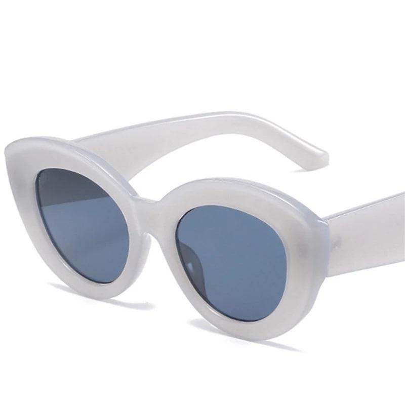 Sunglasses Fashion Oversized Cat Eye Women Retro Jelly Color Stripe Eyewear Shades UV400 Men Round Sun Glasses 2022, White;black
Sunglasses Fashion Oversized Cat Eye Women Retro Jelly Color Stripe Eyewear Shades UV400 Men Round Sun Glasses 2022, White;black