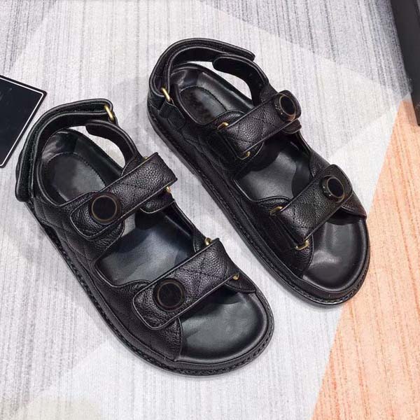 Designer Women Sandals High Quality Womens Slides Crystal Calf leather Classic quilted Platform Fashion Casual Shoes Summer Beach Flat Slipper size 35-41 With box, Black
Designer Women Sandals High Quality Womens Slides Crystal Calf leather Classic quilted Platform Fashion Casual Shoes Summer Beach Flat Slipper size 35-41 With box, Black