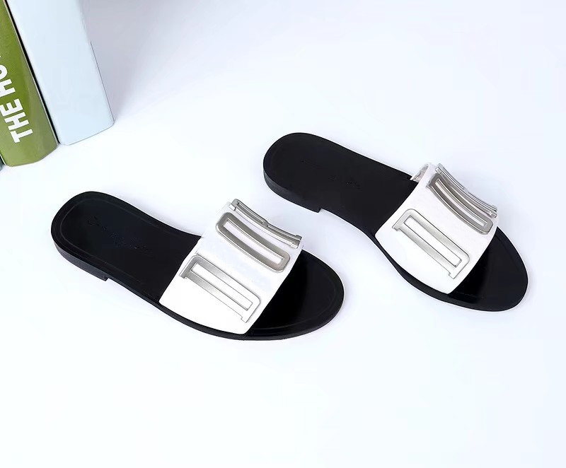 2021 A12 Designer women sandals ladies luxury genuine leather slippers flat shoe Oran sandal party wedding shoes with box size 35-42, White
2021 A12 Designer women sandals ladies luxury genuine leather slippers flat shoe Oran sandal party wedding shoes with box size 35-42, White